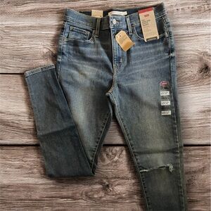 LEVIS 720 High Rise Super Skinny Jeans